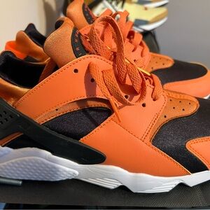 Nike Hurraches, brand new.